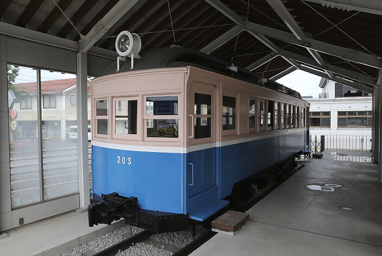 日の丸自動車法勝寺電鉄２０３