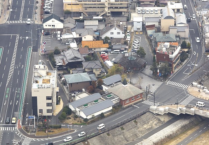 西大寺鉄道後楽園～森下線路跡（新鶴見橋上空）