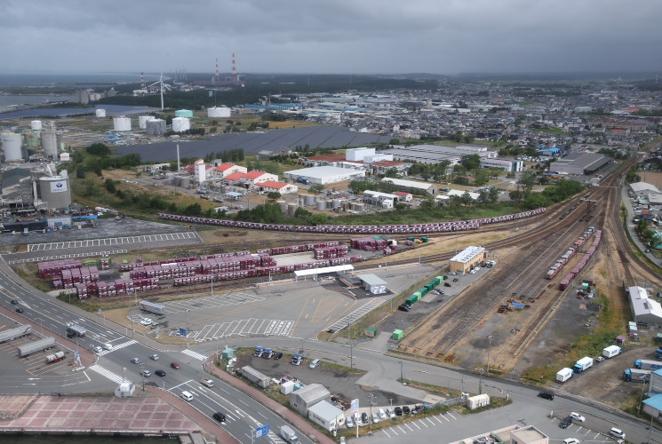 秋田臨海鉄道 秋田港（展望台から）