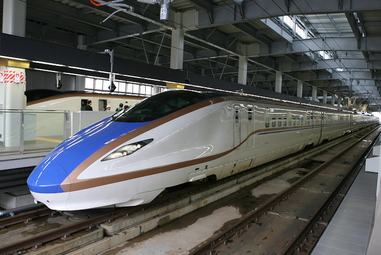 Ｅ７系新幹線電車（金沢）