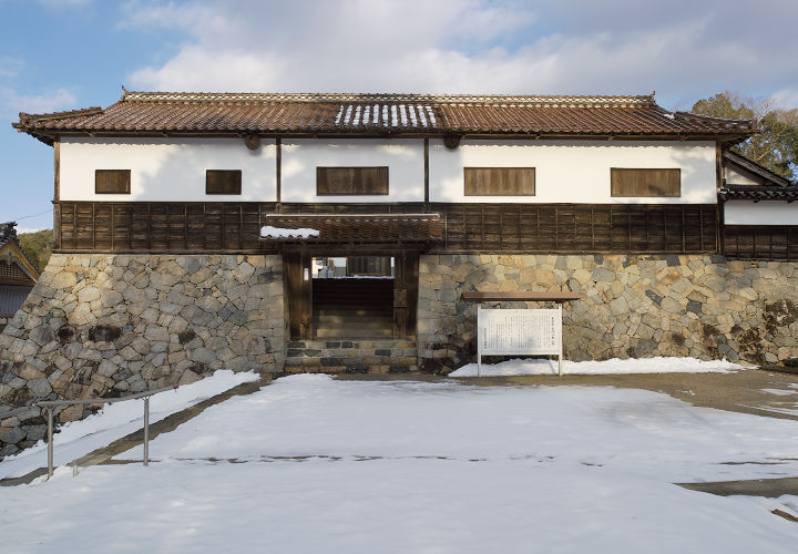 本山寺境内