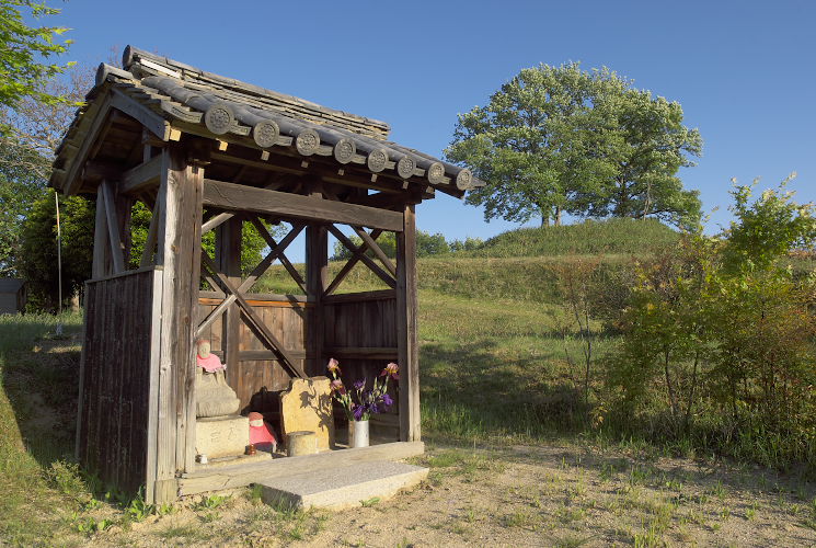 文英石仏（開き地蔵）