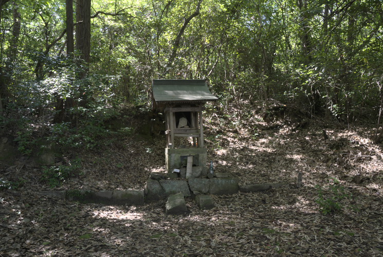 大崎厄神様延命石仏（岡山市北区大崎）