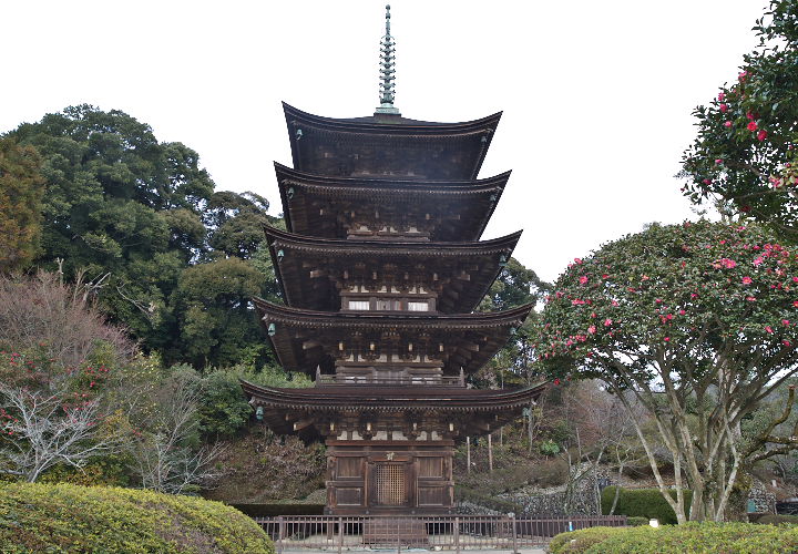 瑠璃光寺五重塔