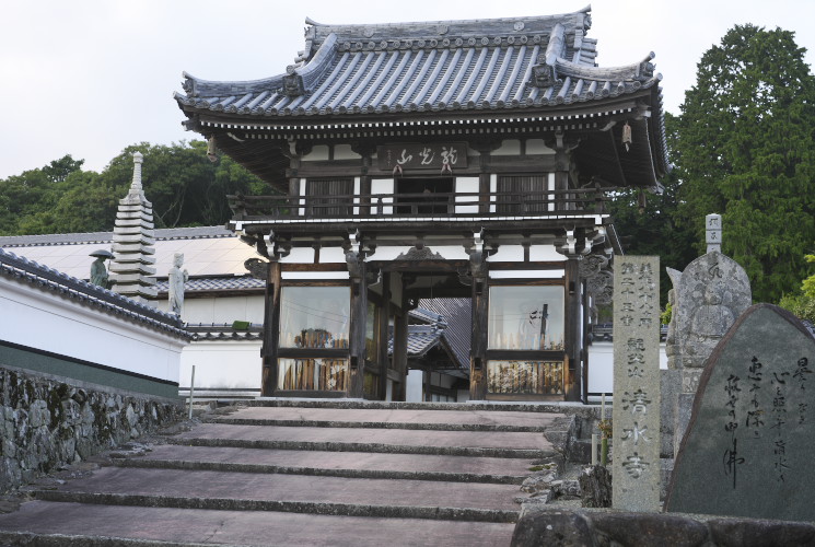 鐘楼門（龍光山清水寺）久米郡久米南町上籾