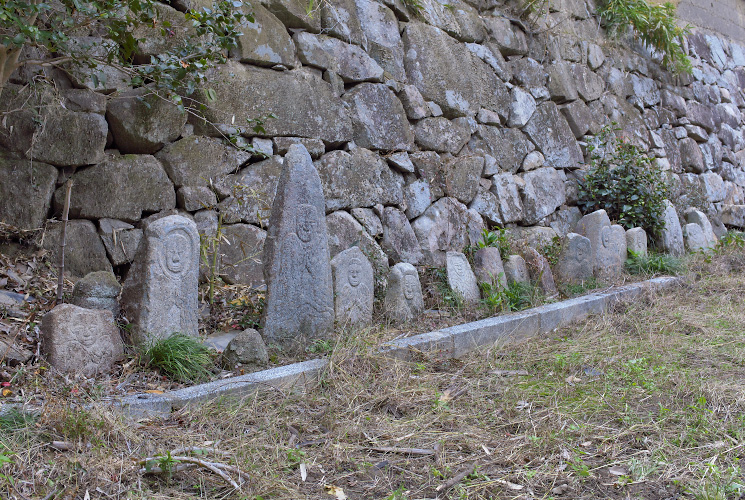 文英様石仏（常楽寺）