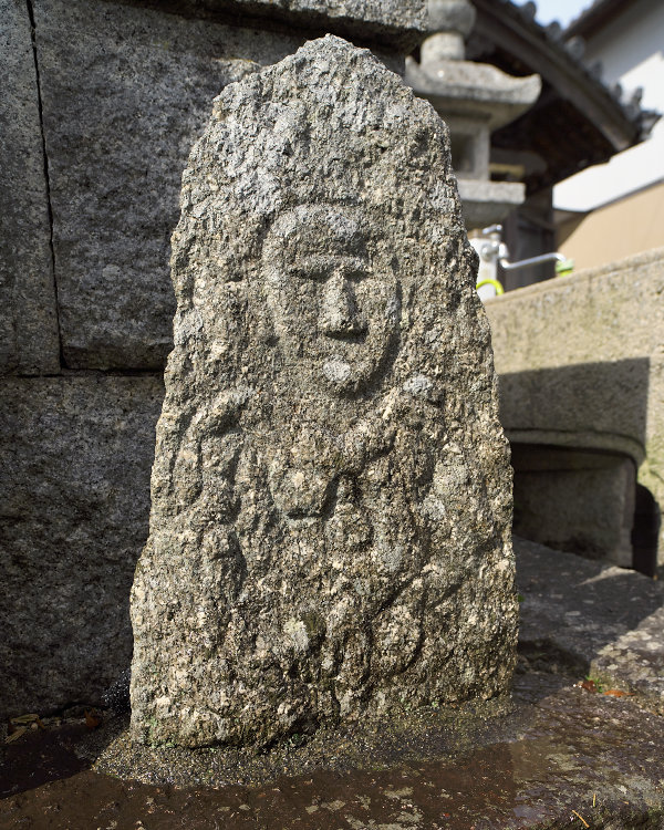 星友寺妙見堂前