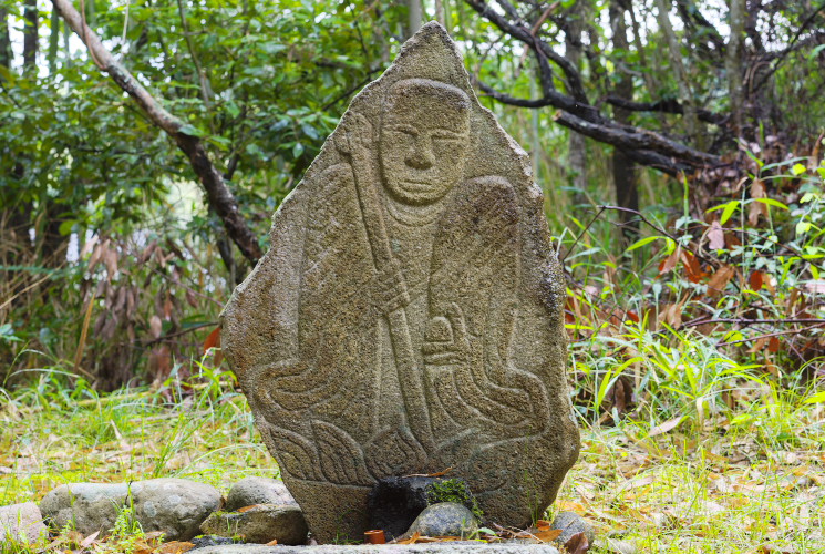 沼田の文英様石仏