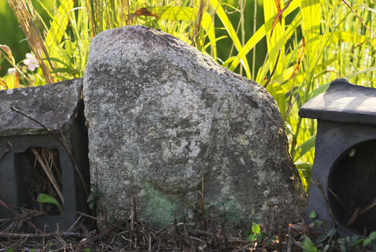 文英様石仏（植田家裏石仏）赤磐市河本（本村）