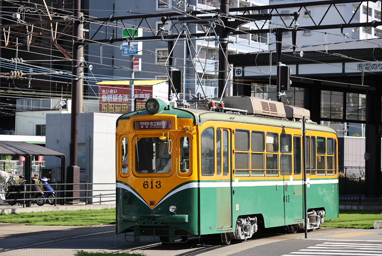 鹿児島市交通局 ６００形（６１３号）鹿児島駅前