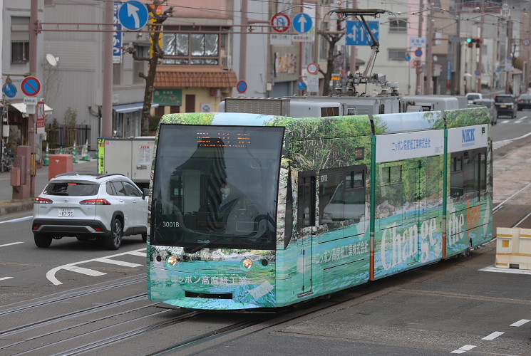 とさでん交通　３０００形　３００１号（デンテツターミナルビル前～はりまや橋）