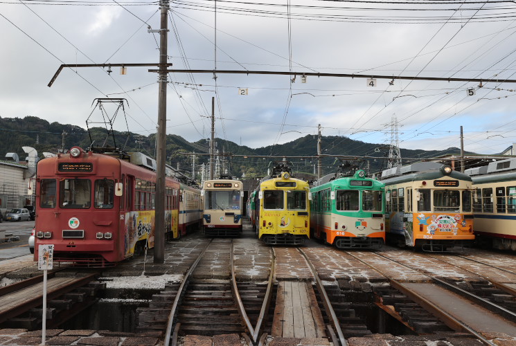 とさでん交通桟橋車庫