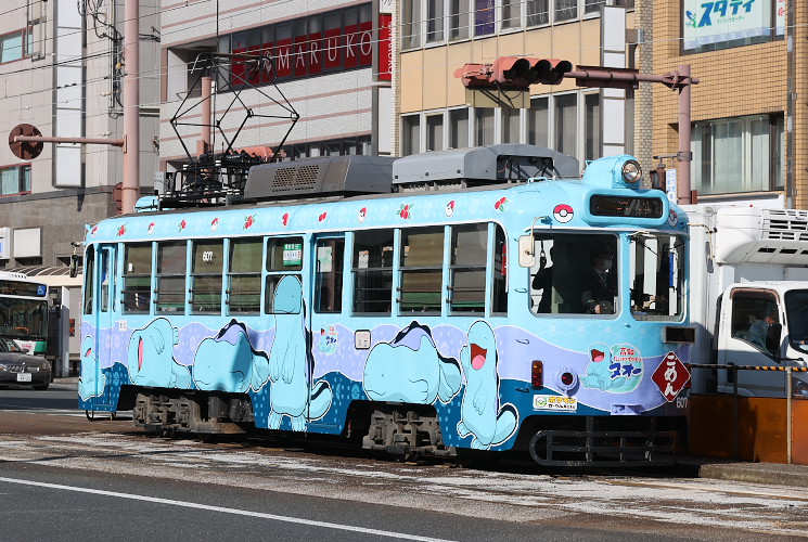 とさでん交通　６００形　６０７号（デンテツターミナルビル前～菜園場町）