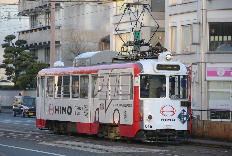 とさでん交通　６００形　６１９号（菜園場町～デンテツターミナルビル前）